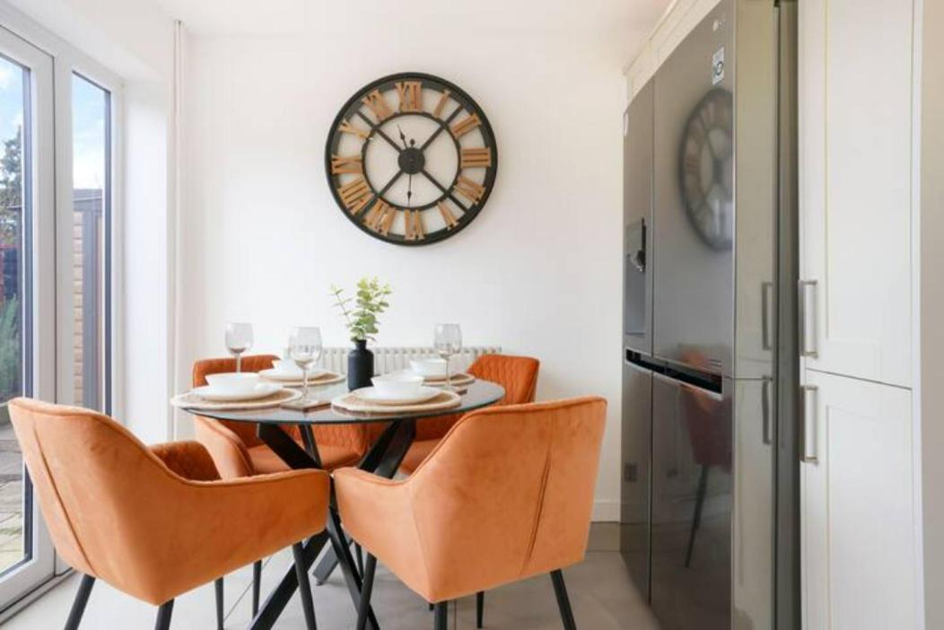 Holiday home Blandford House: Garden Retreat With Smart Amenities